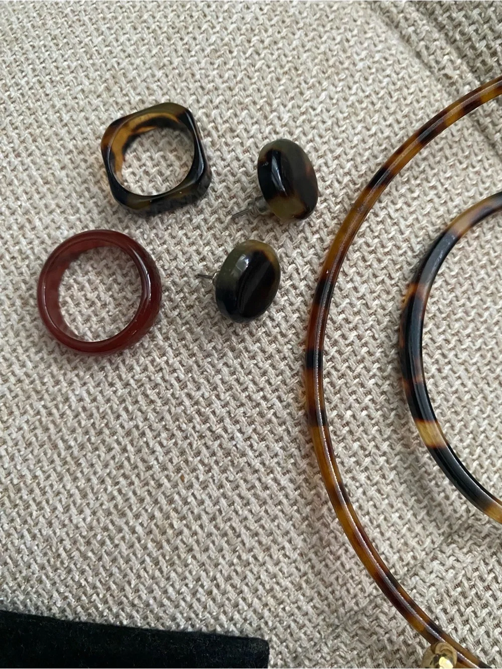 Joan Rivers Black Leaf Earrings with Tortoiseshell Necklace and Rings